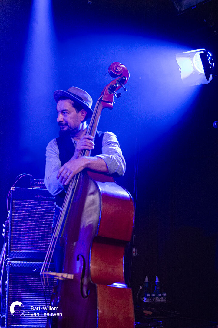 20251101 Cpunt - T99 - BW van Leeuwen-08