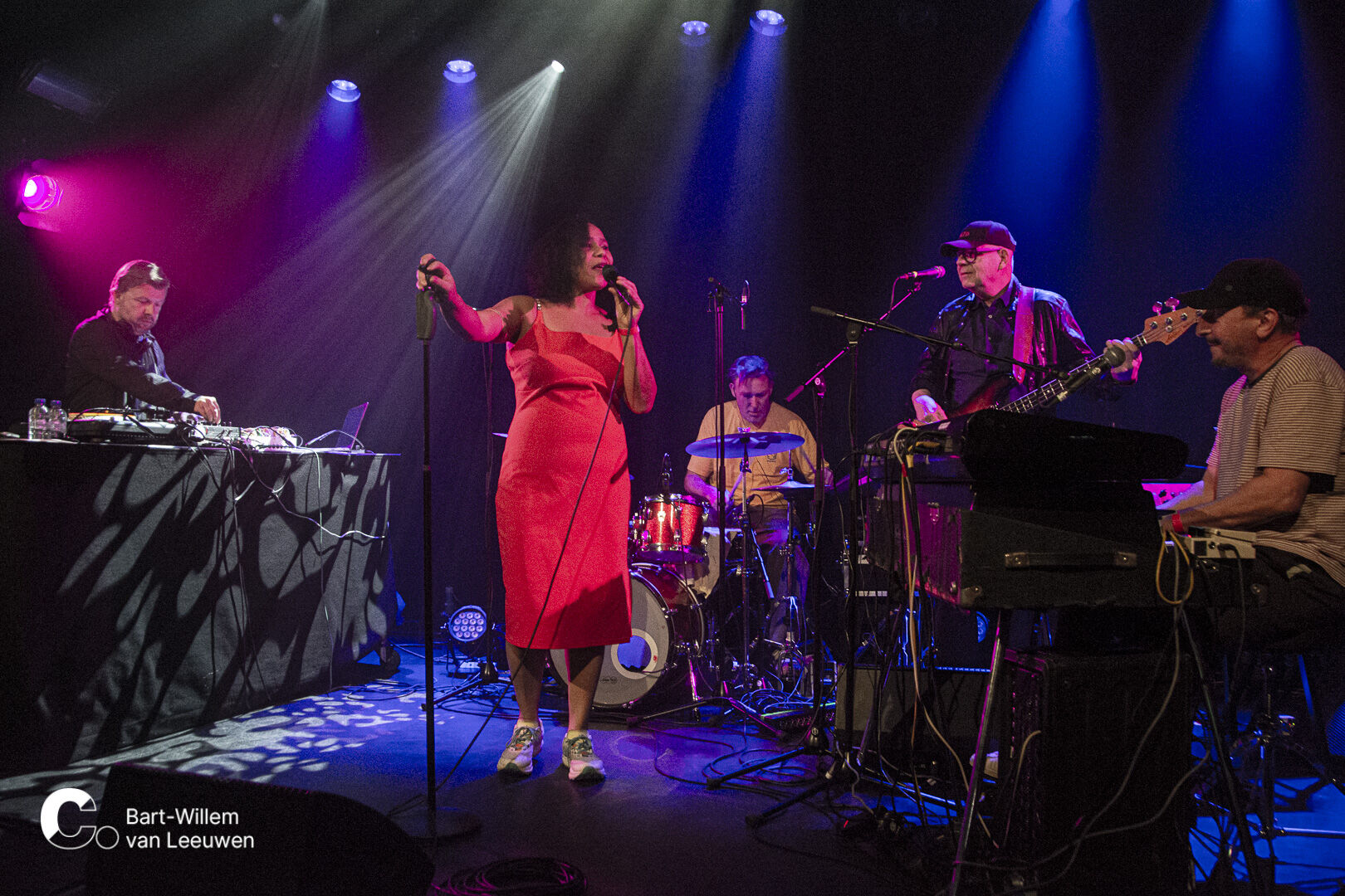 20260416 - Cpunt - Zuco103 - BW van Leeuwen-01