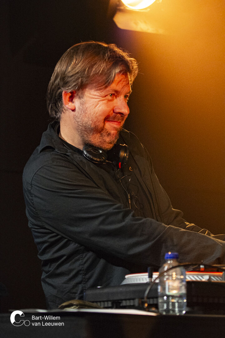 20260416 - Cpunt - Zuco103 - BW van Leeuwen-16