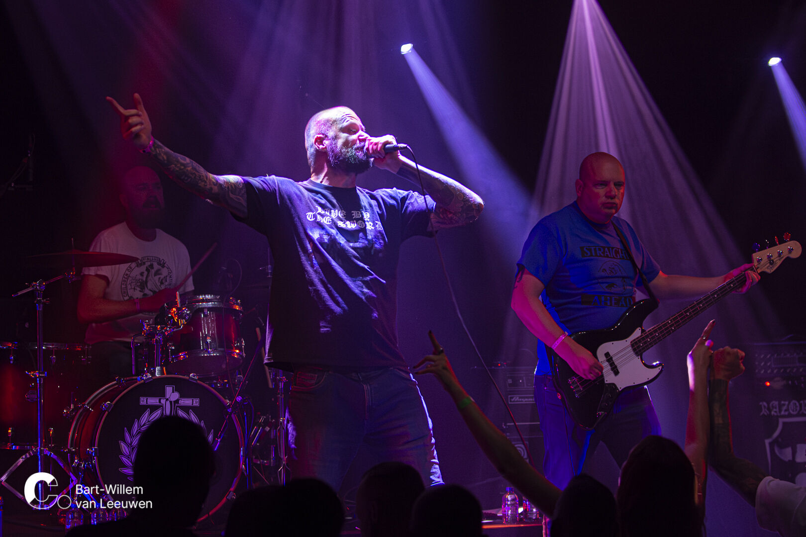 20260905 - Oi3 - Razorblade - BWvLeeuwen-01