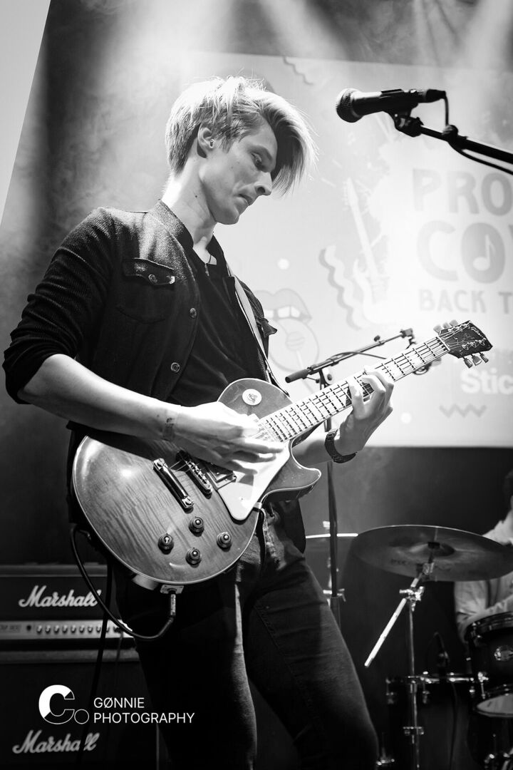 _DSC8968 Project Cover 90ies Sticky Tire Gonnie