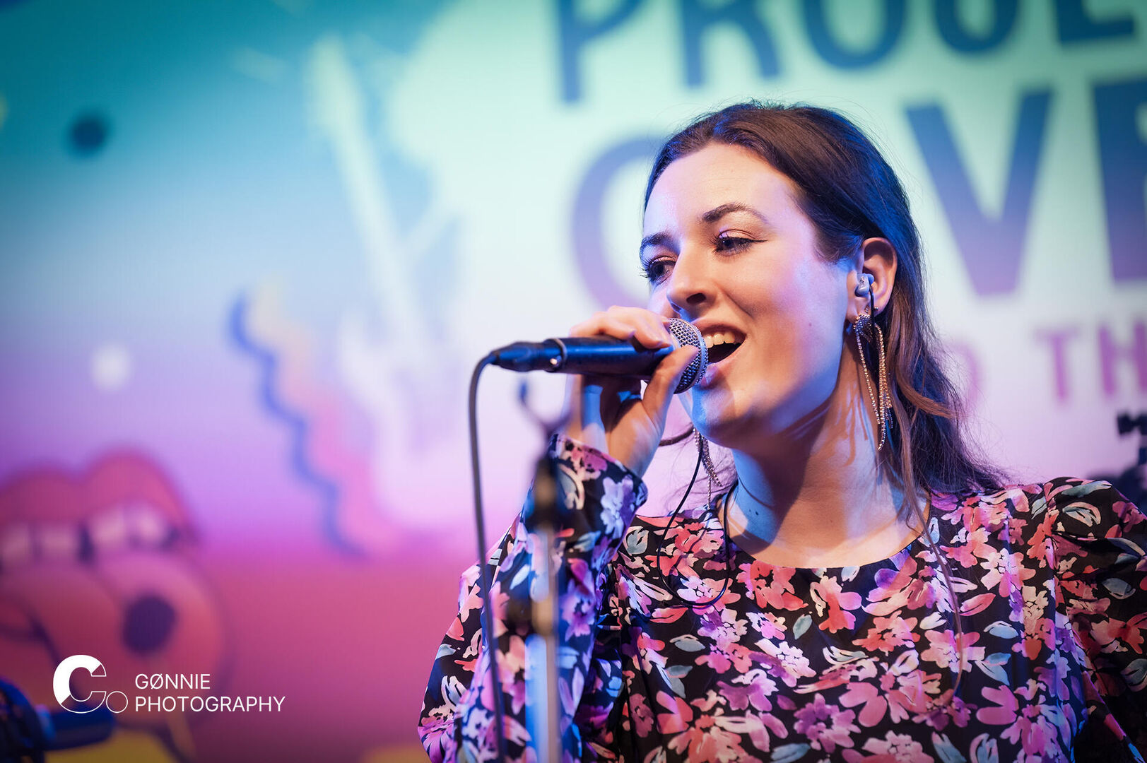 _DSC9010 Project Cover 90ies Sticky Tire Gonnie