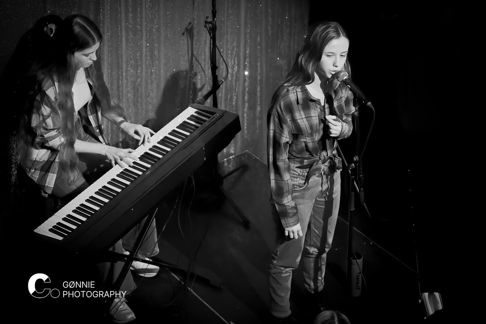 _DSC9402 Project Cover 90ies Frederique en Elisa Gonnie
