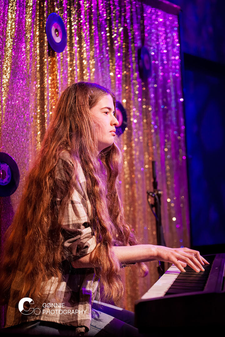 _DSC9419 Project Cover 90ies Frederique en Elisa Gonnie