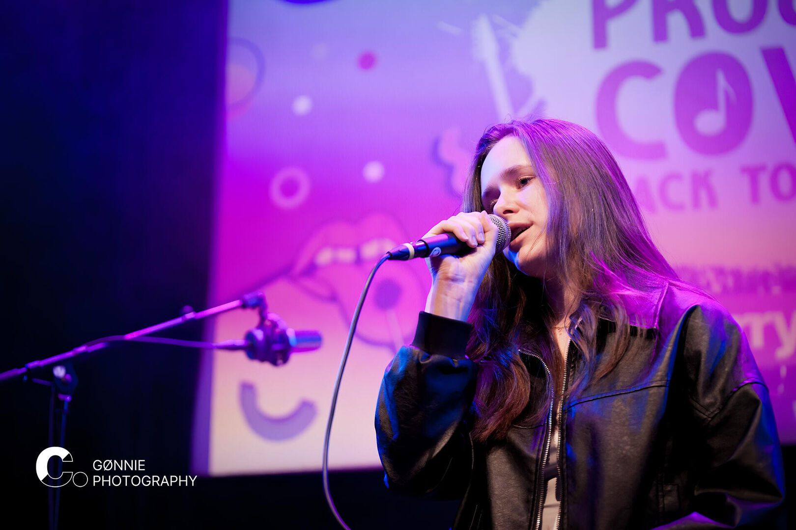 _DSC9446 Project Cover 90ies Blurry Faces Gonnie