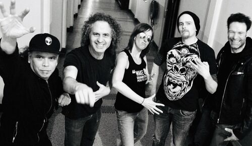 Alternative 90s: System of a Down + TBA