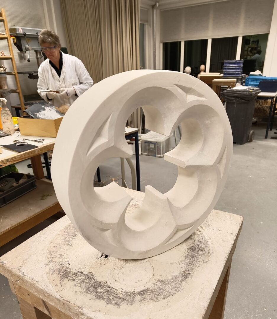Beeldhouwen in gips en klei