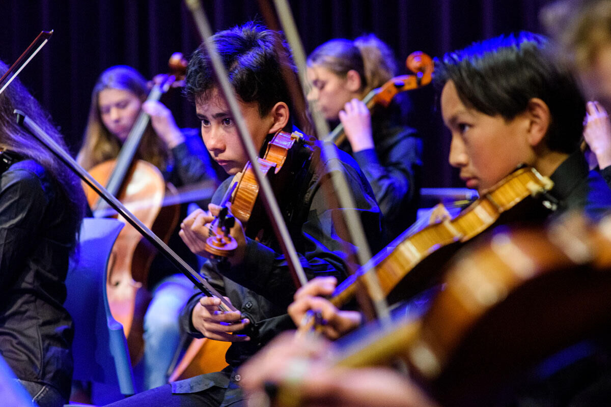 De Muziekmakers C. klein Strijkersensemble