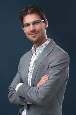 Docent muziek (hoorn en dirigent)