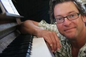 Docent muziek (keyboard)