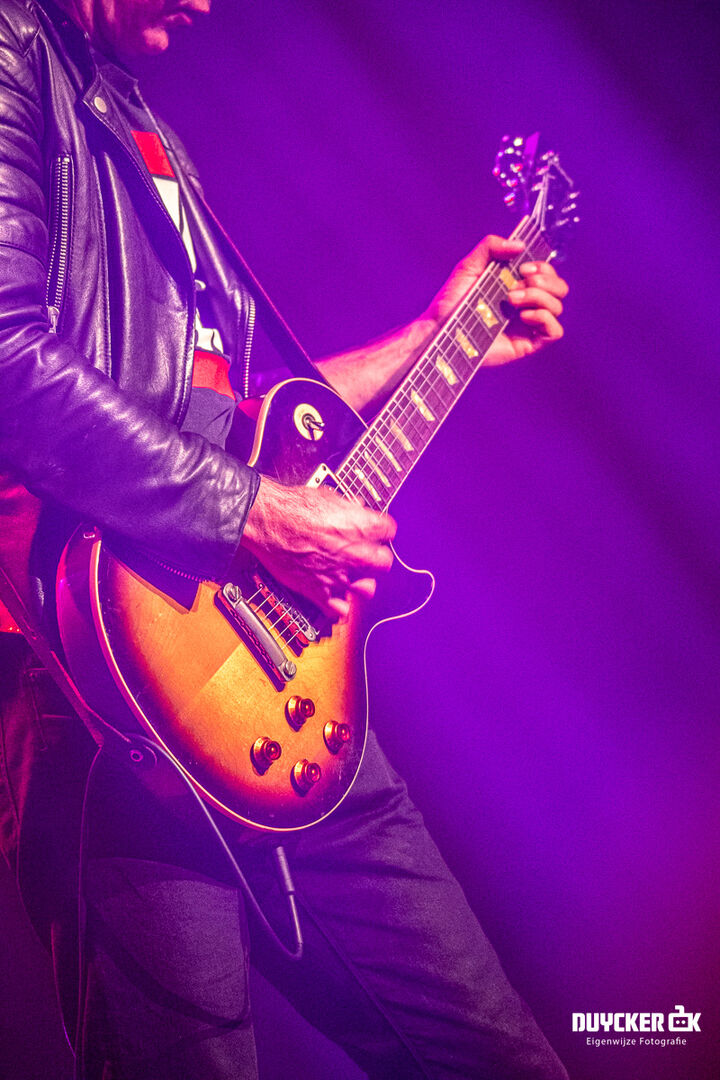 Duycker Abba Rocks close-up gitaar