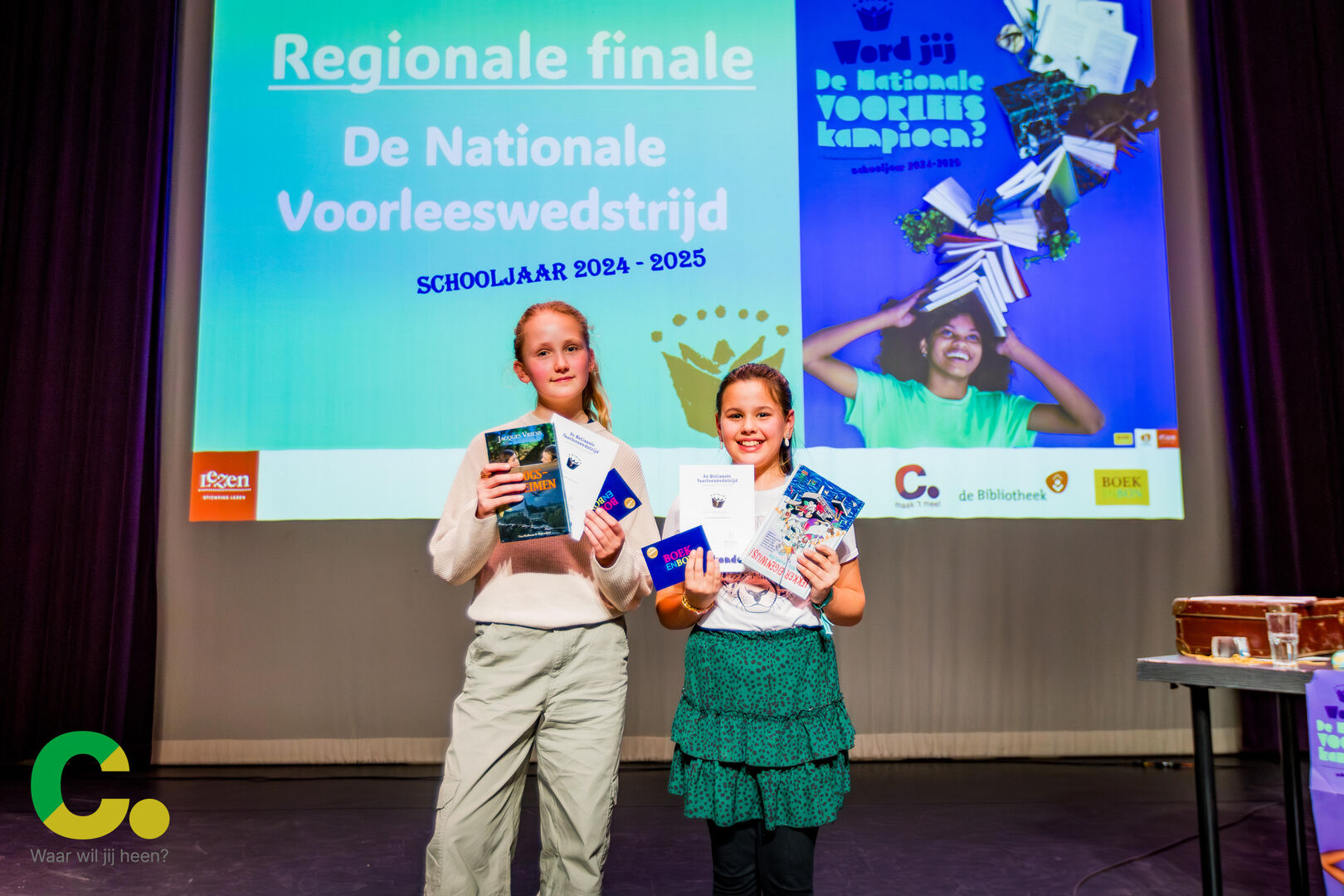 Isa en Eva winnen de kwartfinale van de Nationale Voorleeswedstrijd!