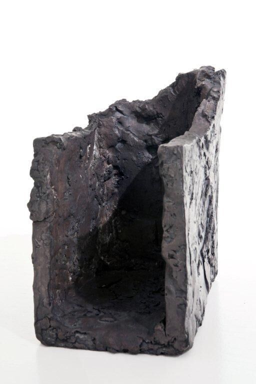 Lidia Palumbi_3 -Past Present, 2010,15x11x16.5_DVH