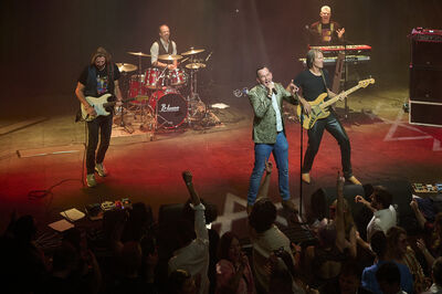 Take Over Thursday: B-Loose