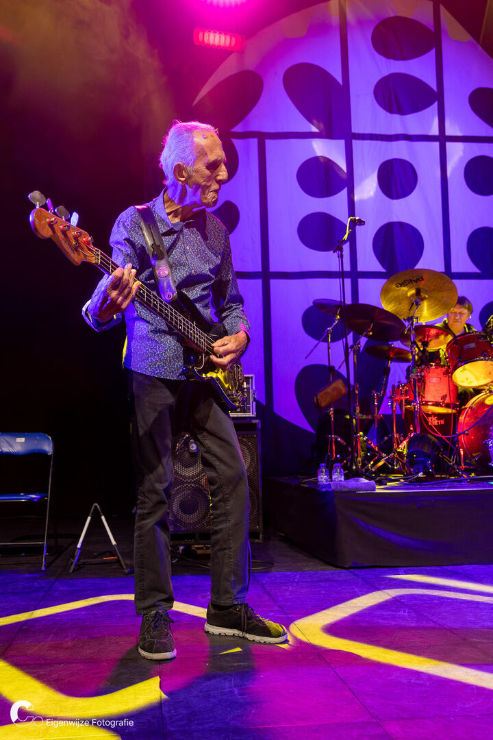 Ten Years After (5 van 90)