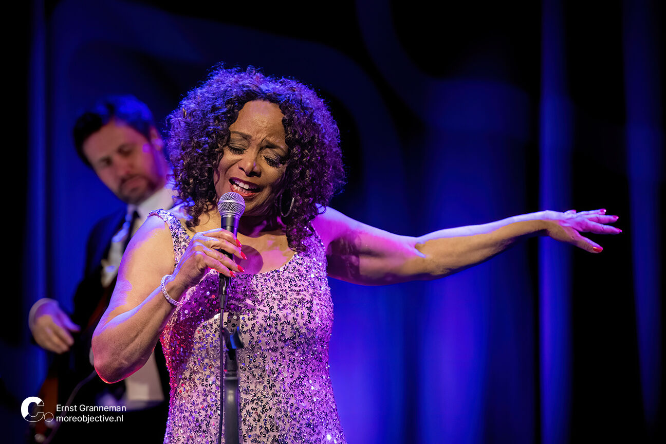 The Three Degrees (27)