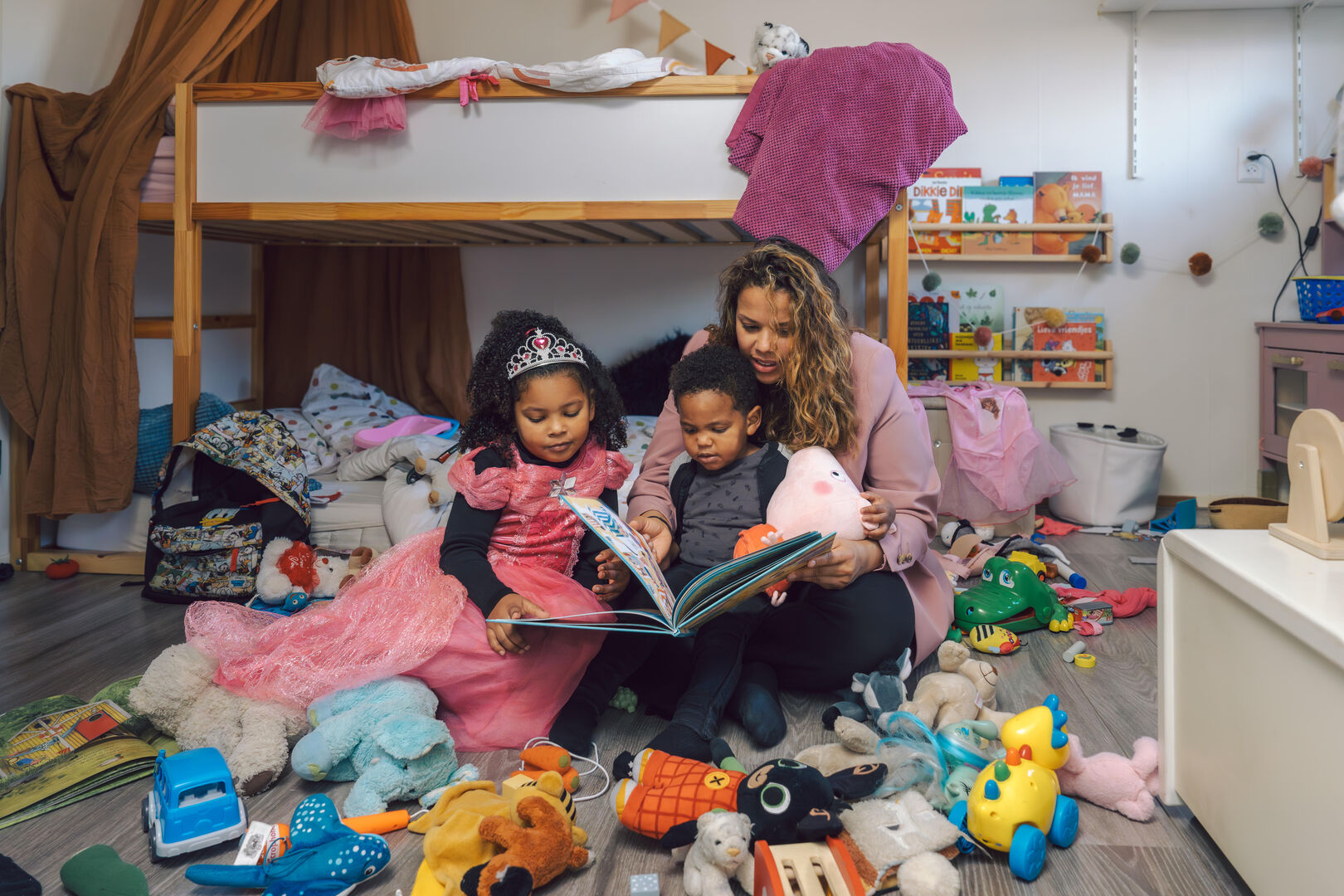 Voorlezen gaat voor! - speelgoed - (c) Marijke Hoebee