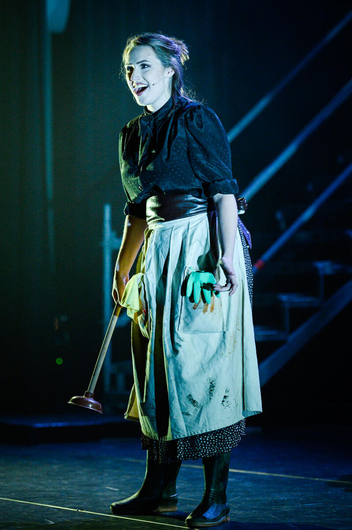 web-Urinetown-JustJusta-7